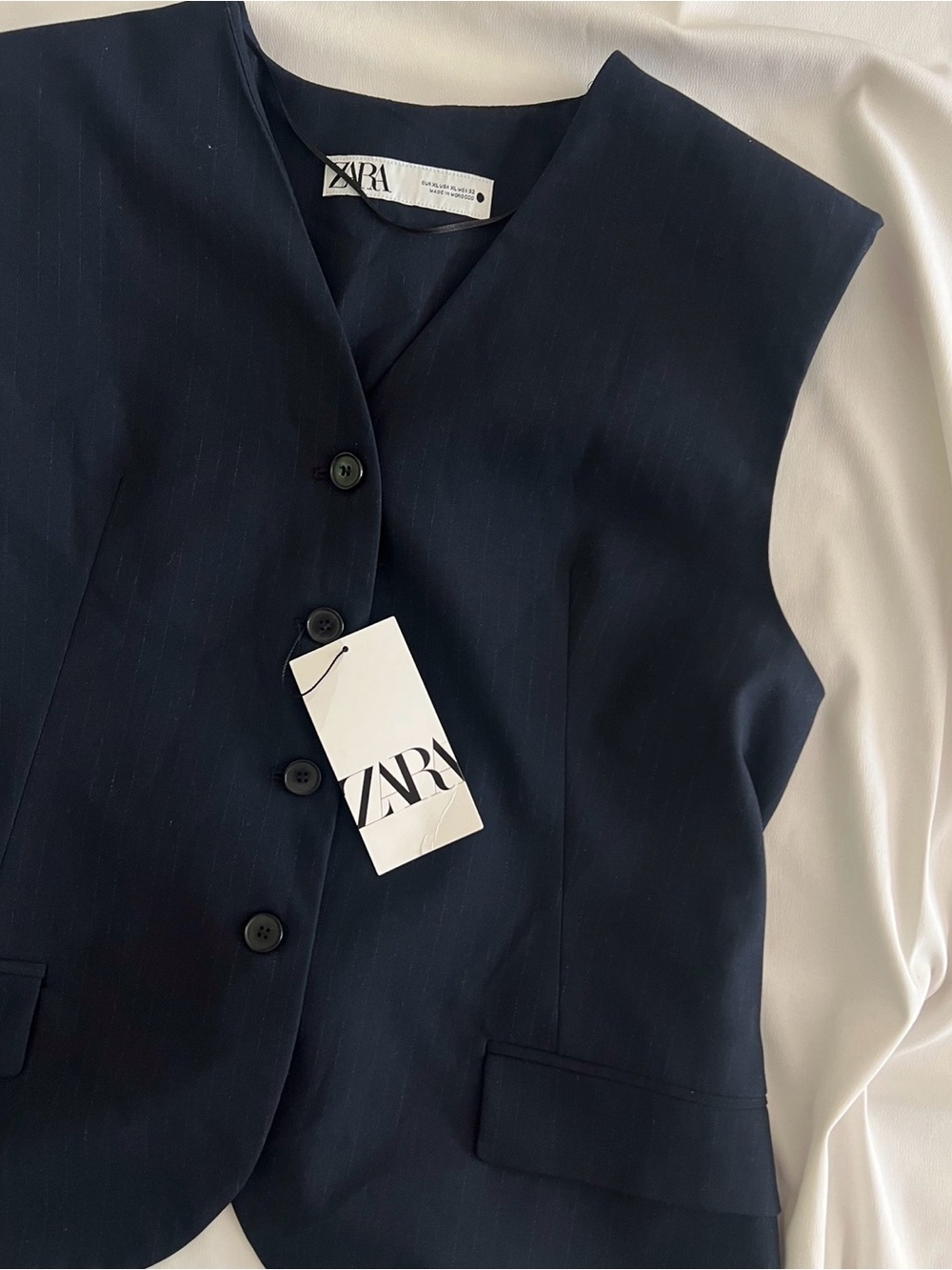NWT Zara Navy Vest top ✨🤍 - Picture 4 of 6